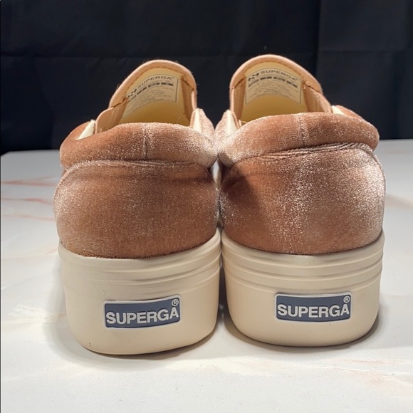 Shoes - Picture 4 of 7